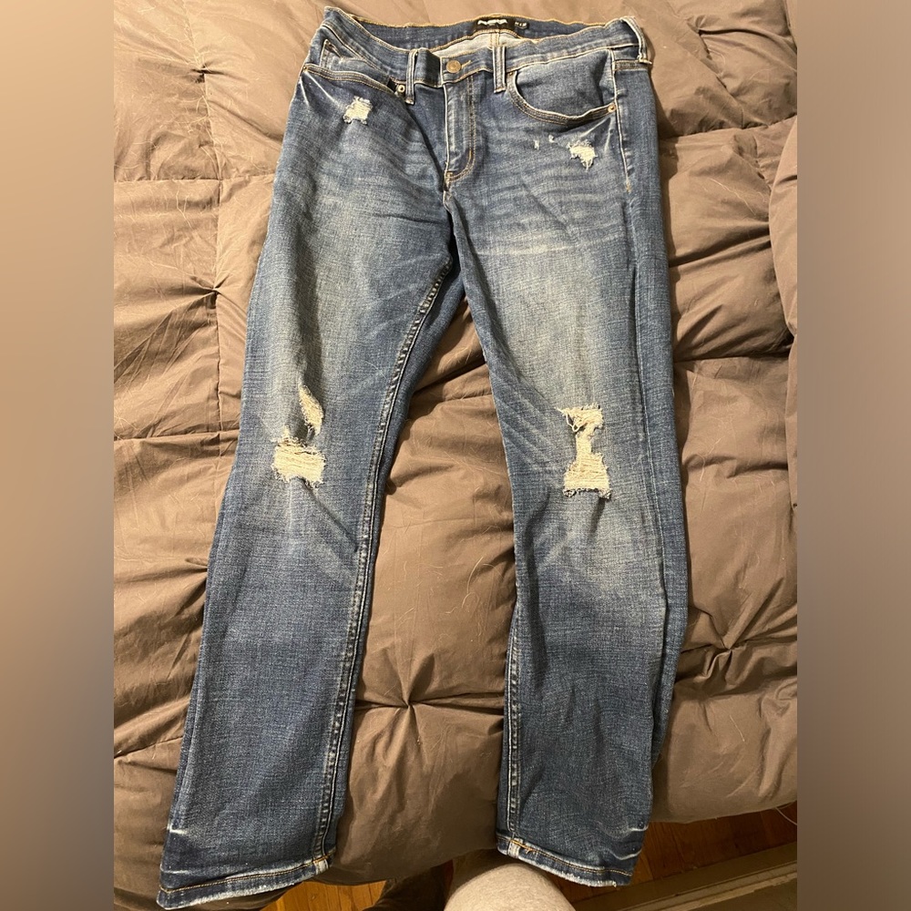 Men’s Ripped Jean